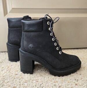 Timberland Women's Black Lace-Up Heeled Boots Size 9